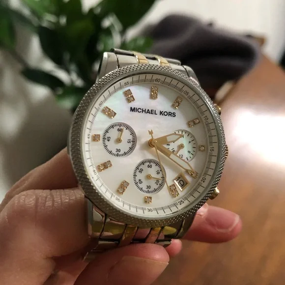 Jewelry | Michael Kors Watch Good Silver Opalescent Face 